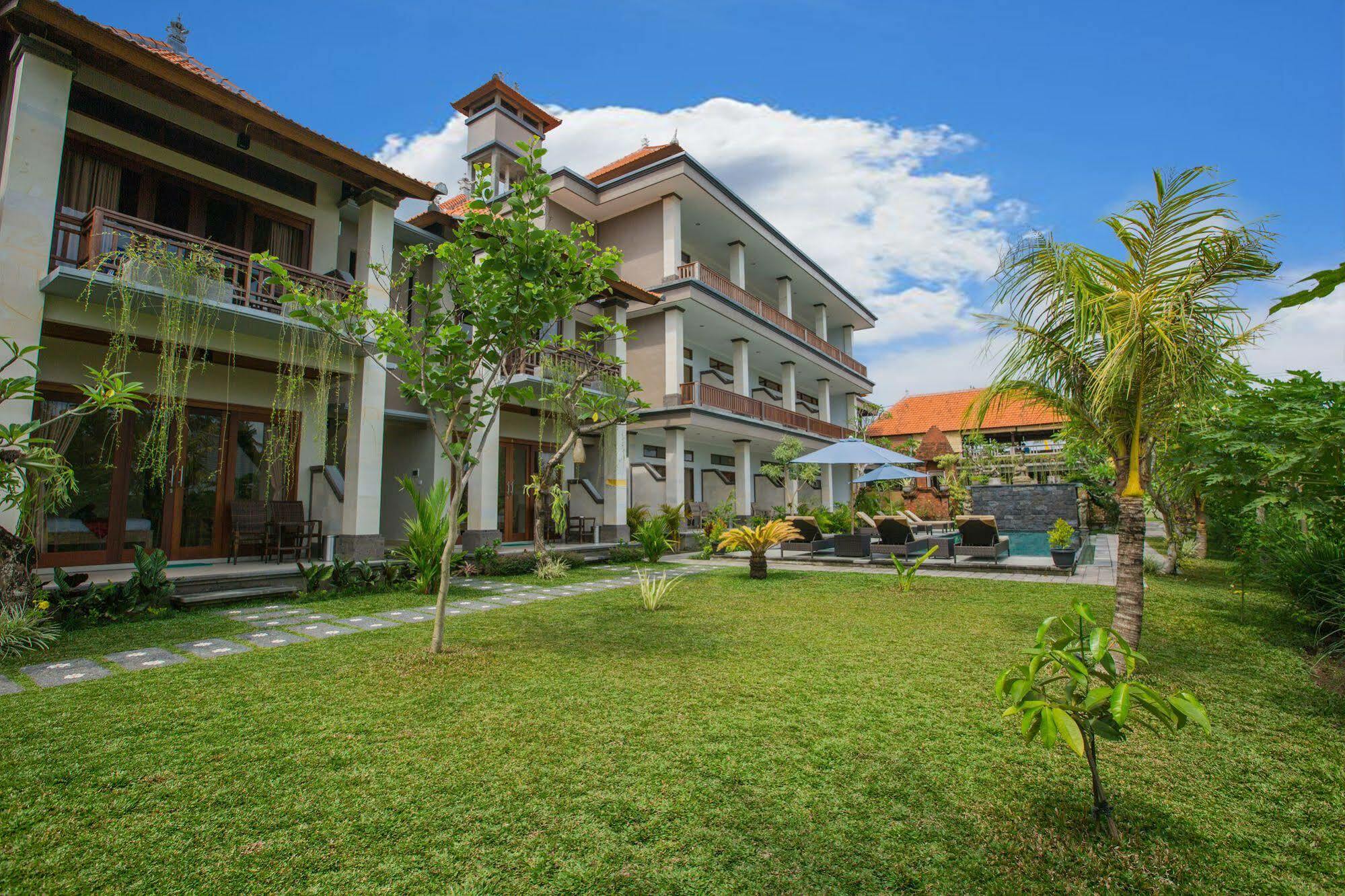 Hotel Kiskenda 3*